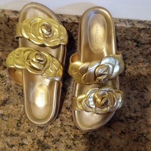 Arezzo Women's Gold Floral Sandals